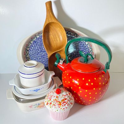 LOT 174: Kitchenware and Bakeware Collection - Corning Ware, Lailani Genuine Monkey Pod Olive Dish, Tea Kettle, Made in Poland Ceramic...