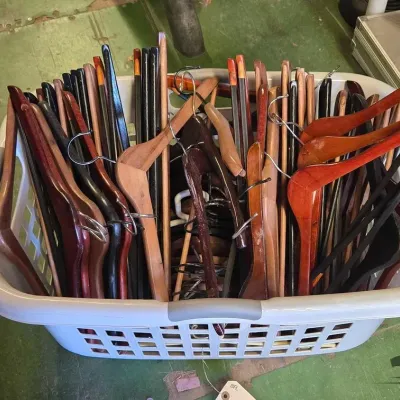 6522 coat hangers