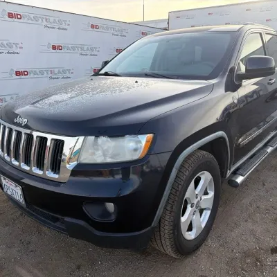 182 2011 jeep grand cherokee