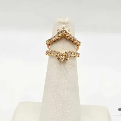 714 14kt gold ring with diamonds 4 5g
