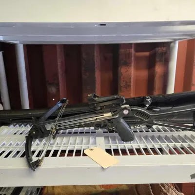 6524 pellet rifle and crossbow