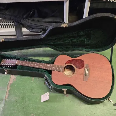 6070 martin j12 15 acoustic guitar