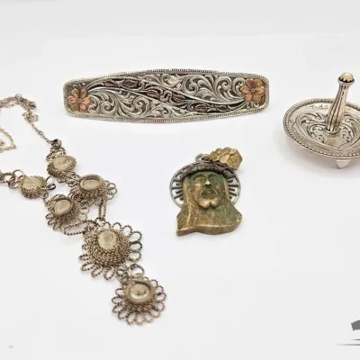 1006 costume jewelry