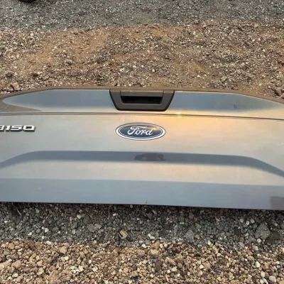 72014 ford f 150 tail gate