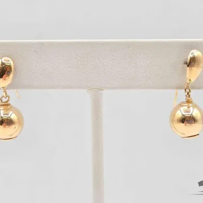 744 14kt gold earrings 1 4g