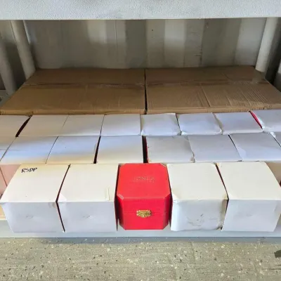 5080 jones new york watches