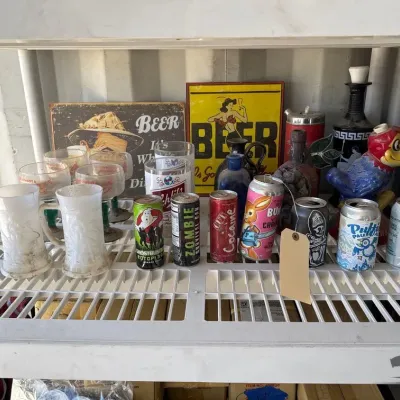 5006 cups cans signs and decorations