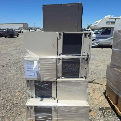 86000 13 small storage cabinets
