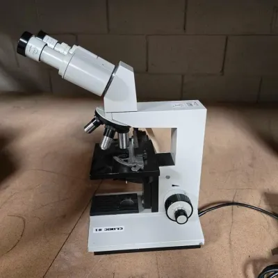 2522 binocular microscope laboval 4