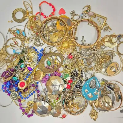 1013 costume jewelry