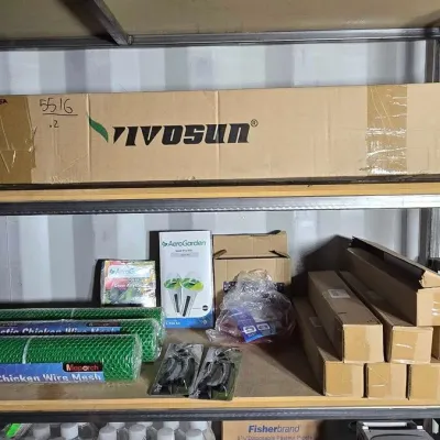 5516 grow tent and supplies