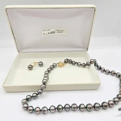 950 tahitian pearls with 14kt gold clasp