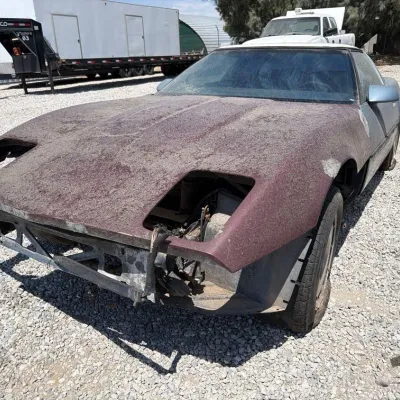 295 1985 chevrolet corvette