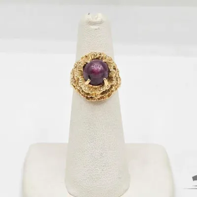 707 14kt gold ring with star ruby 8 2g