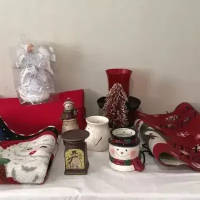 Holiday Rugs, Blankets And More
