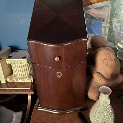 Sale Photo Thumbnail #250