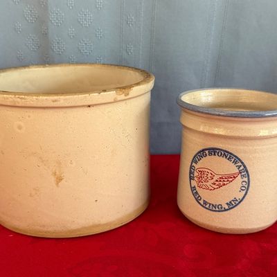 Sale Photo Thumbnail #156: American salt-glazed stoneware butter crock.