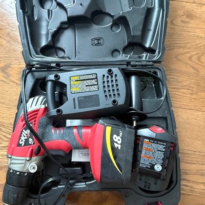 Skil X-Drive 18V Cordless Drill/Driver Kit