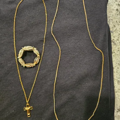 Vintage Gold Necklace and Brooch Jewelry Lot | Beautiful Pieces