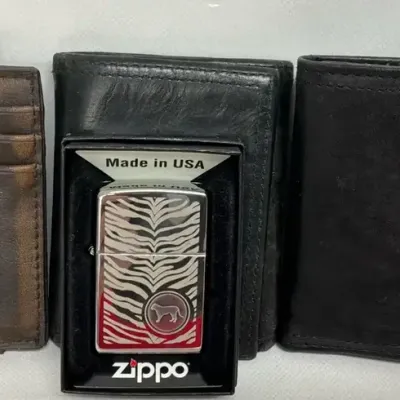 Men’s Leather Wallets & Zippo Lighter