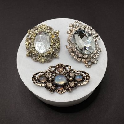 LOT 243: Three Rhinestone / Stone Brooch / Pin Collection - Art and More
