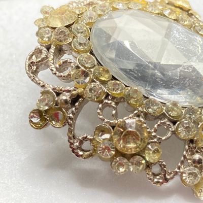 LOT 243: Three Rhinestone / Stone Brooch / Pin Collection - Art and More