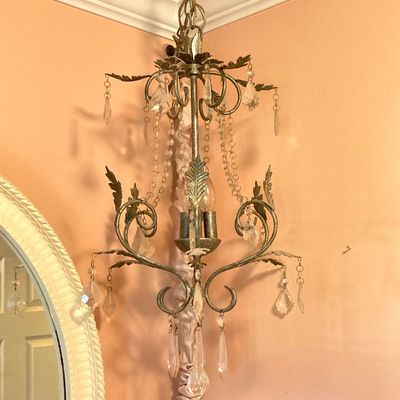 LOT 230: Vintage Hanging Electric Chandelier