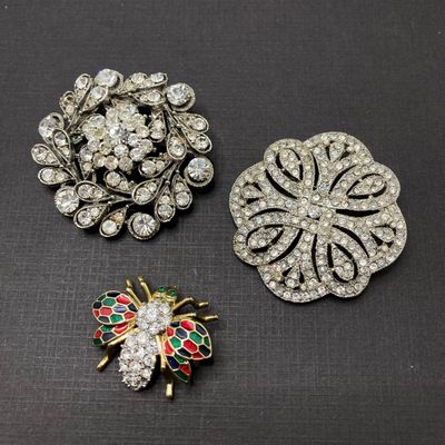 LOT 239: Collection of Three Vintage Rhinestone Brooches / Pins