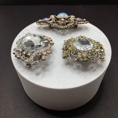 LOT 243: Three Rhinestone / Stone Brooch / Pin Collection - Art and More