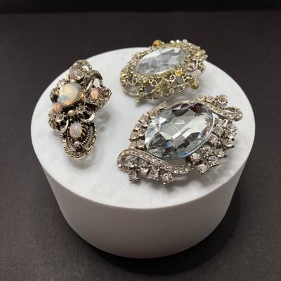 LOT 243: Three Rhinestone / Stone Brooch / Pin Collection - Art and More