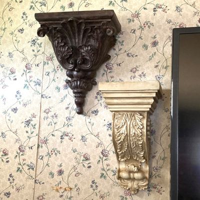 LOT 231: Home Decor - Decorative Wall Scones, Mirror, Urn Style Planter and More