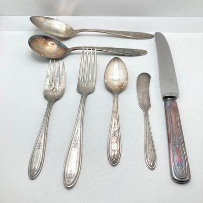 LOT 311: Peerless Silver-Plated Flatware with Storage Cloths - 60pcs