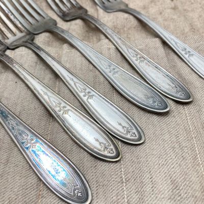 LOT 311: Peerless Silver-Plated Flatware with Storage Cloths - 60pcs