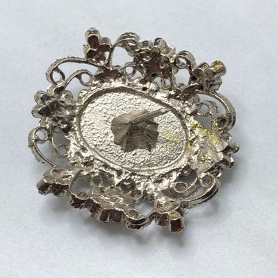 LOT 243: Three Rhinestone / Stone Brooch / Pin Collection - Art and More