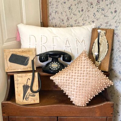 LOT 228: Home Decor Collection - Retro Style Phone, Wall Decor and Throw Pillows