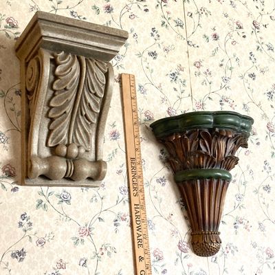 LOT 232: Collection of Assorted Wall Sconces, Brackets and Hanging Shelves (Wood, Metal and Resin)