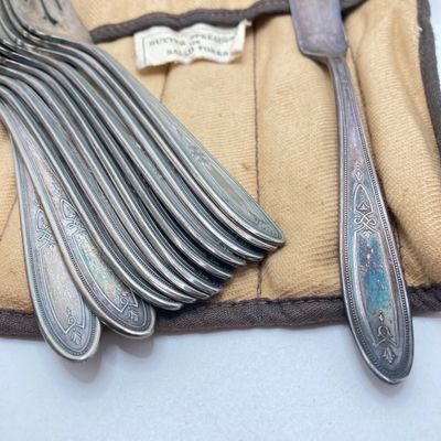 LOT 311: Peerless Silver-Plated Flatware with Storage Cloths - 60pcs