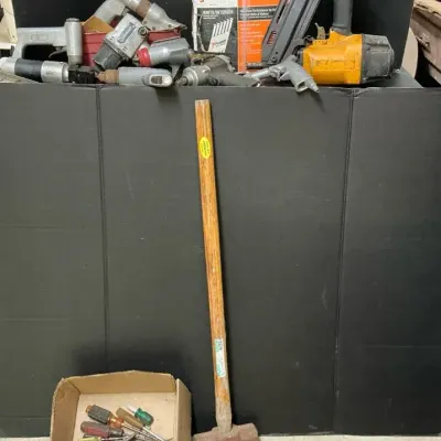 SMALL HAND TOOL LOT 