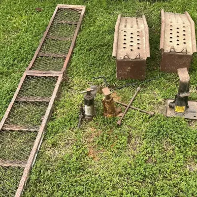 AUTO RAMPS - STEEL / BOTTLE JACK/ SCISSOR JACK