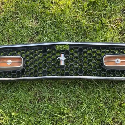 Ford Mustang Grill