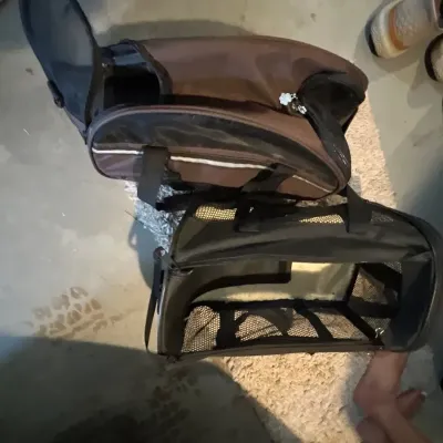 Pet carriers