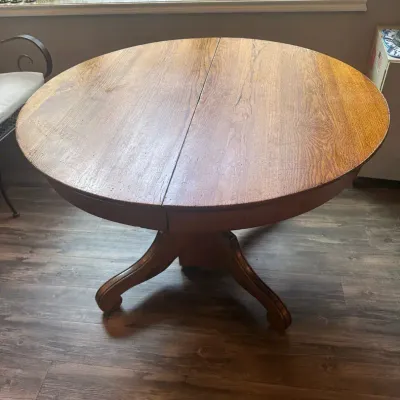 Round Wooden Dining Table 