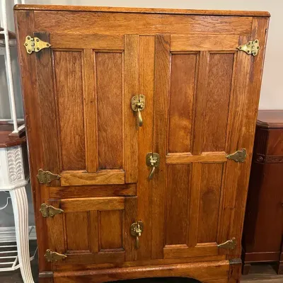 Vintage Icebox 