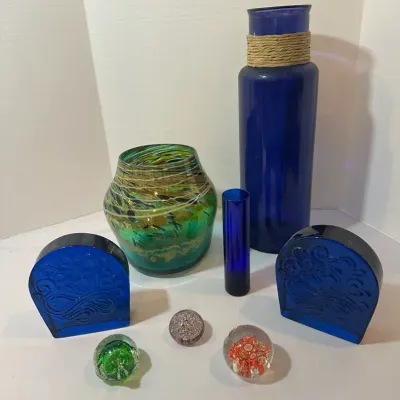 Art Glass Pieces Incl. Paperweights