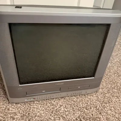 Toshiba TV, VHS And DVD Player