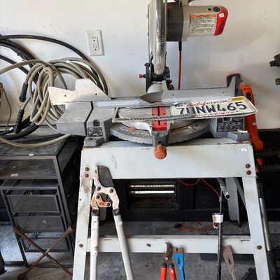 Delta chopsaw $95