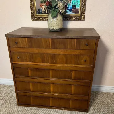 Wooden Chest of Drawers