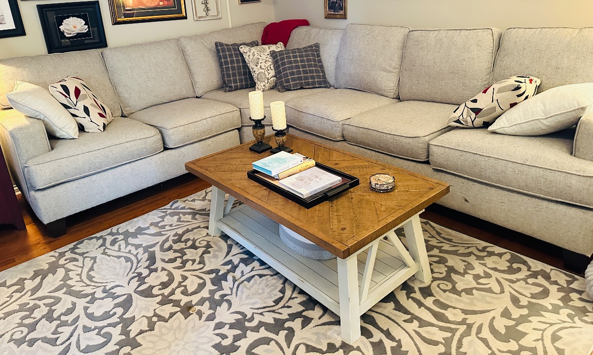 Cozy and Classy- Estate Sale