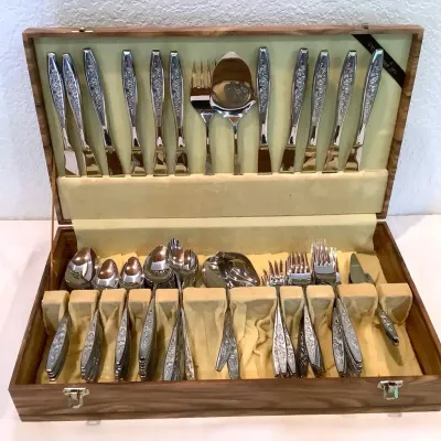 Vintage Weldan Stainless Steel Flatware - W/ Case