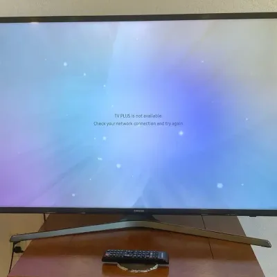 43” Samsung Smart TV With Remote 